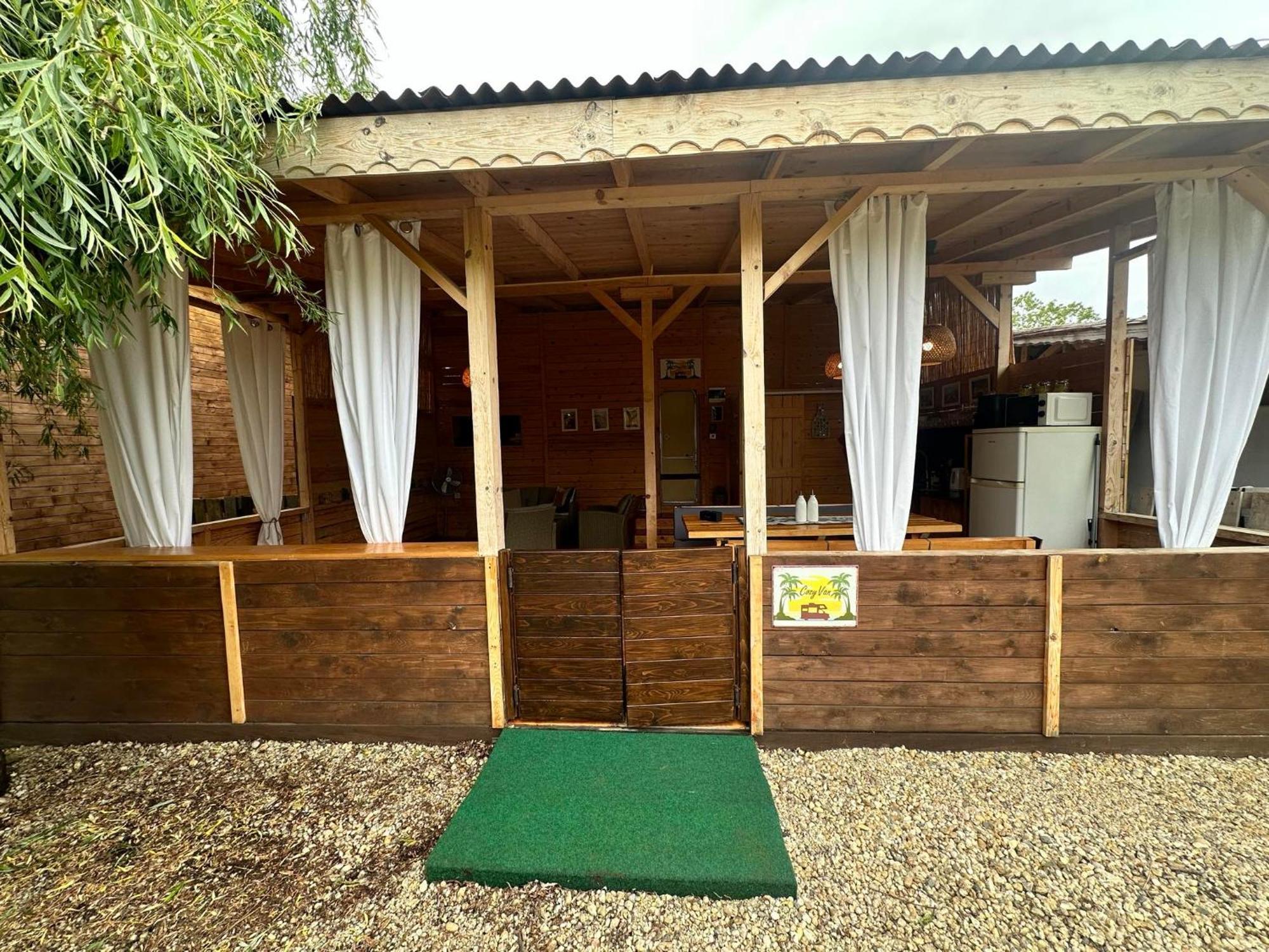 Cozyvan Каравана Под Наем Hotel Sozopol Ngoại thất bức ảnh